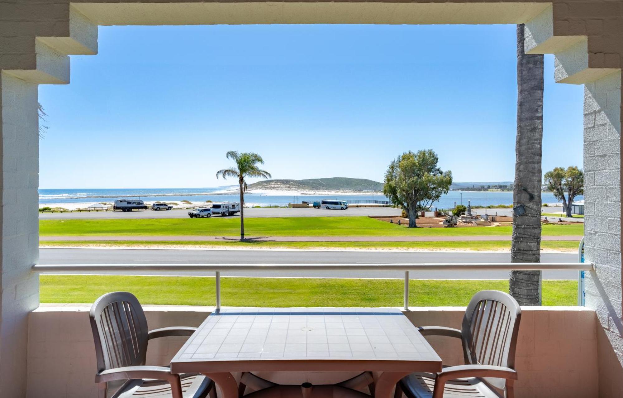 Kalbarri Murchison View Apartments Exterior photo